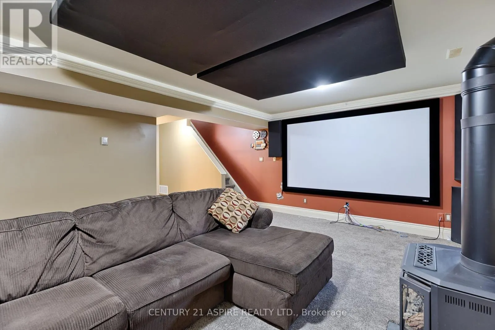 33 NORTHBROOK ROAD