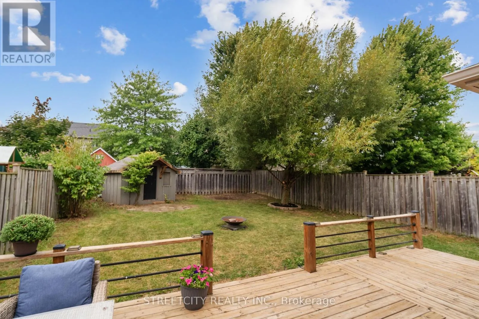 1176 SOUTH WENIGE DRIVE
