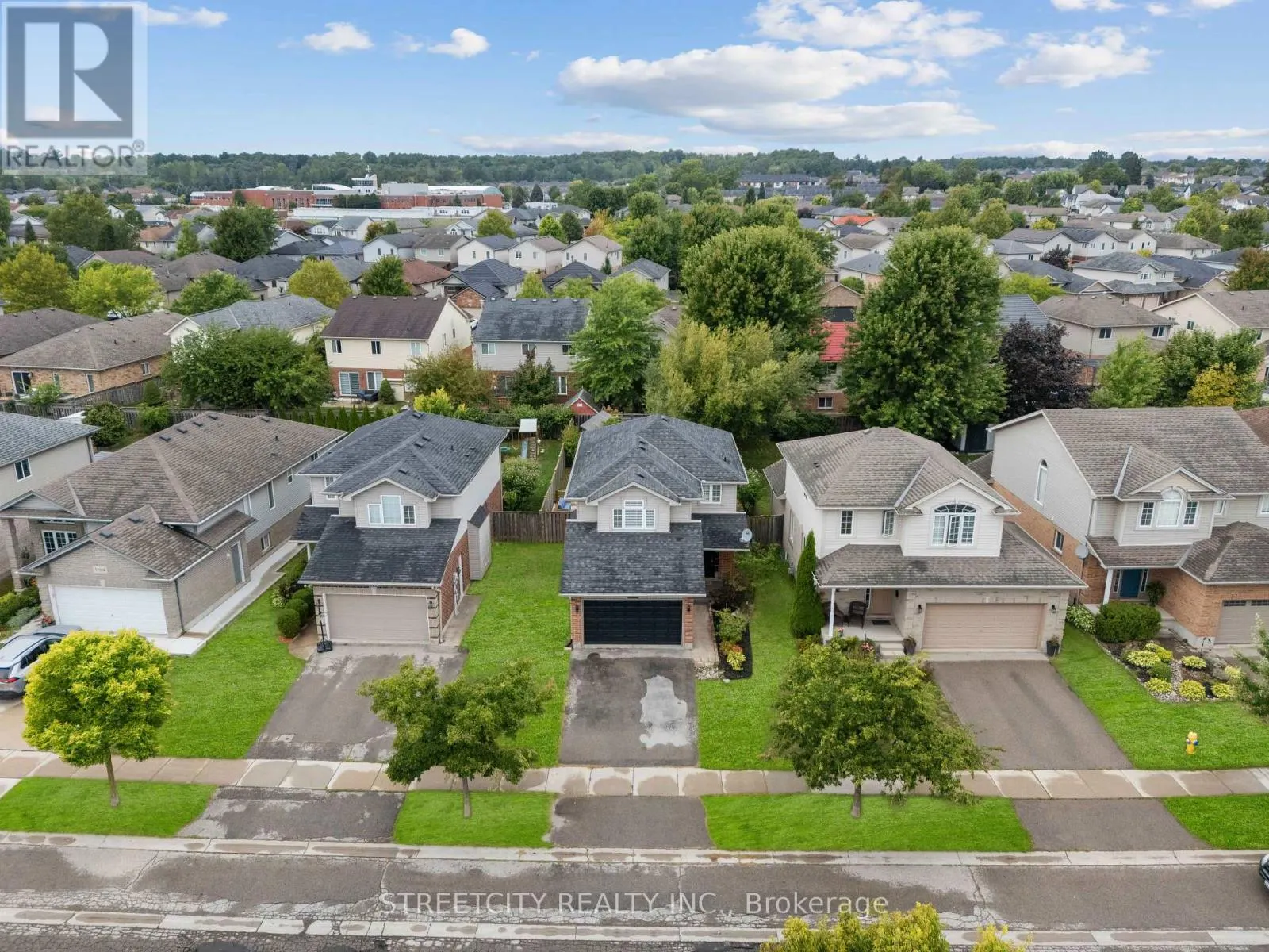 1176 SOUTH WENIGE DRIVE