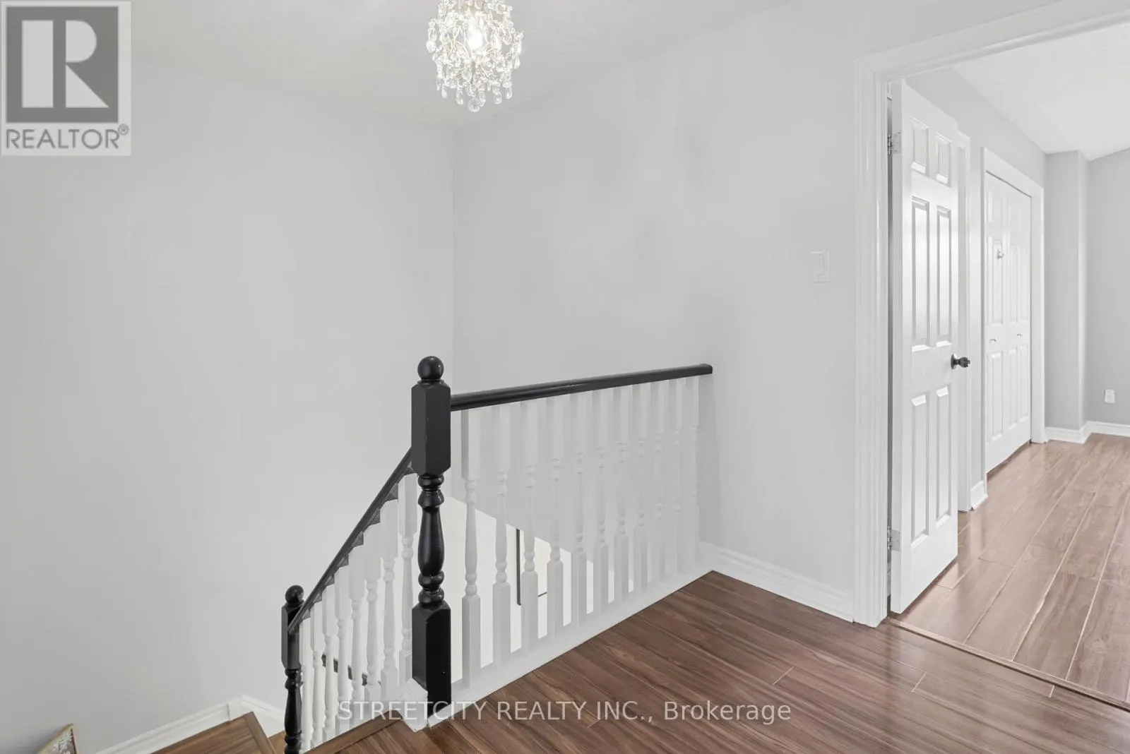 1176 SOUTH WENIGE DRIVE