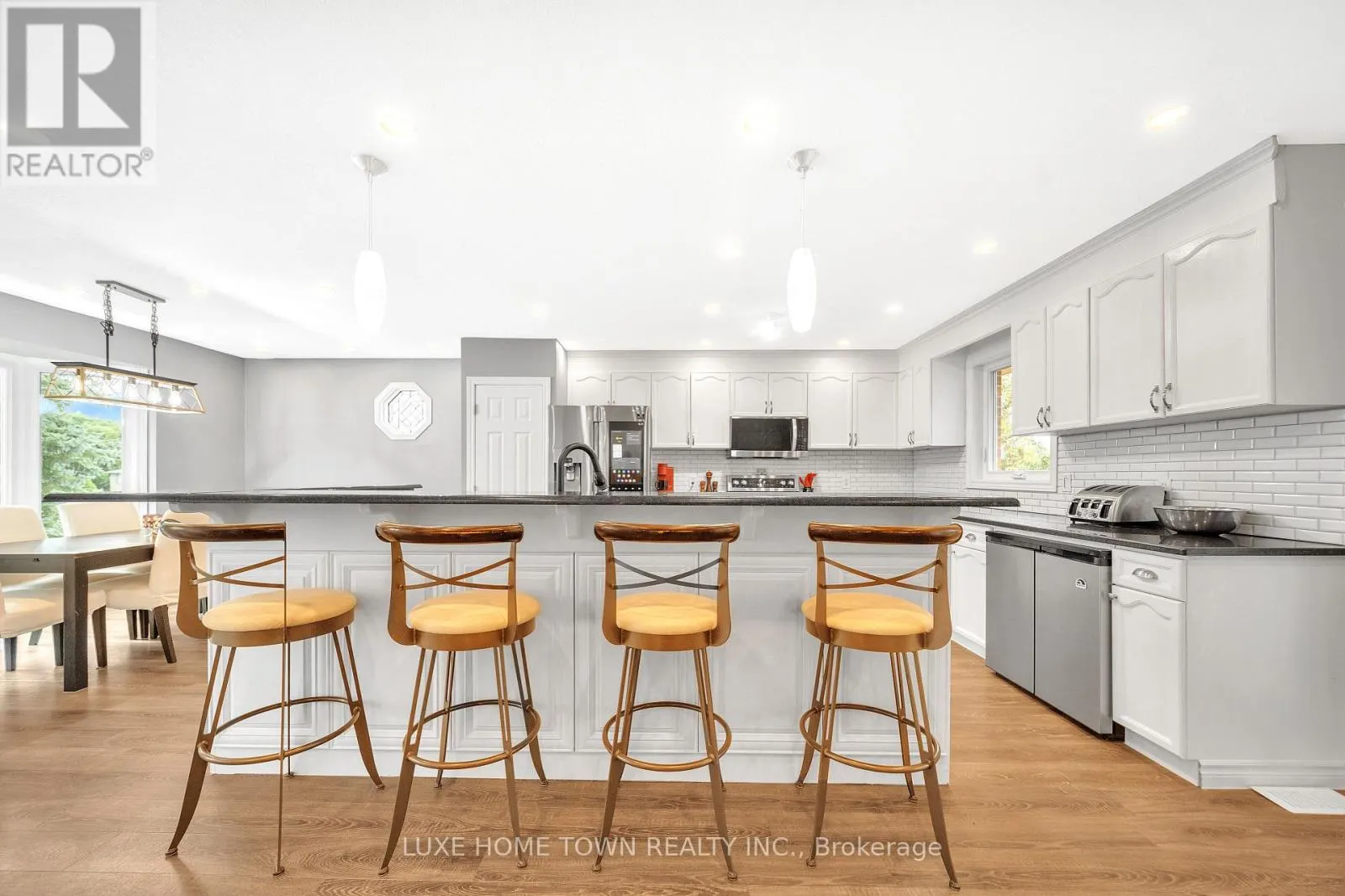170 ELMSLIE PLACE