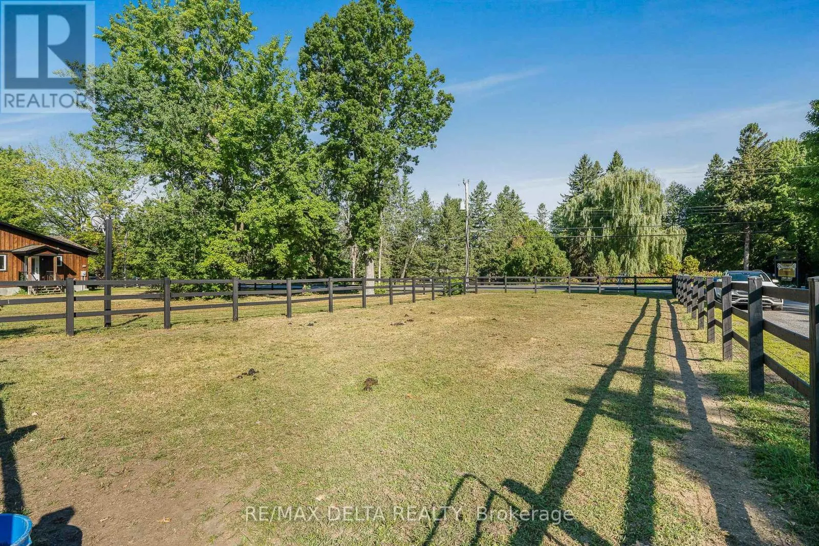 455 FRONT ROAD W