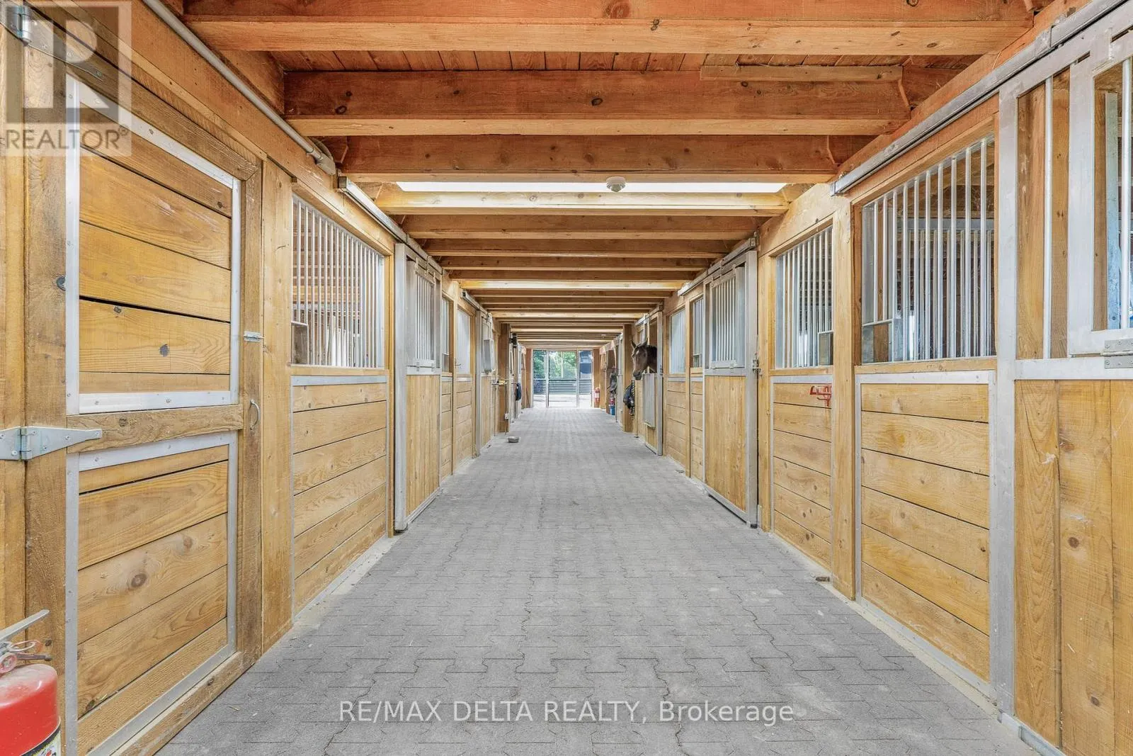 455 FRONT ROAD W