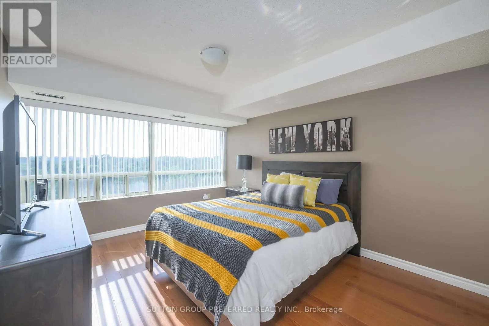 609 - 521 RIVERSIDE DRIVE, #609