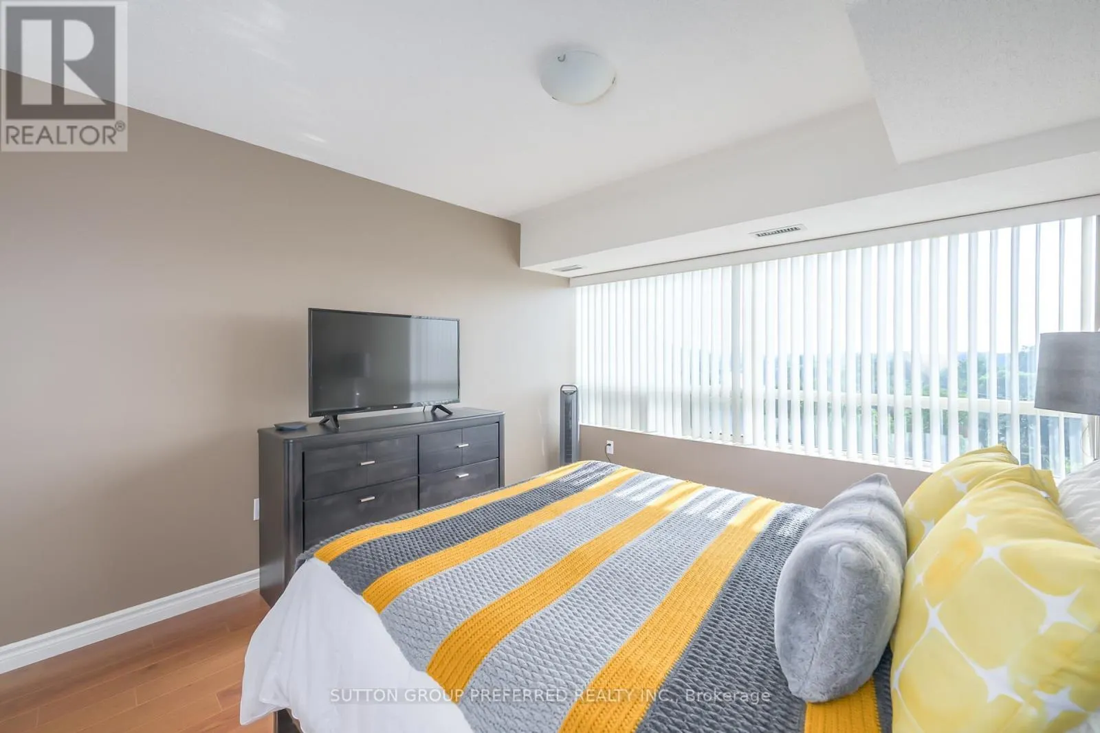 609 - 521 RIVERSIDE DRIVE, #609