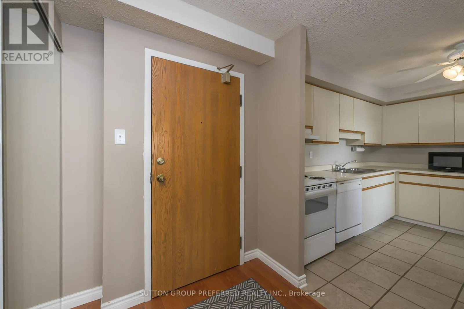 609 - 521 RIVERSIDE DRIVE, #609