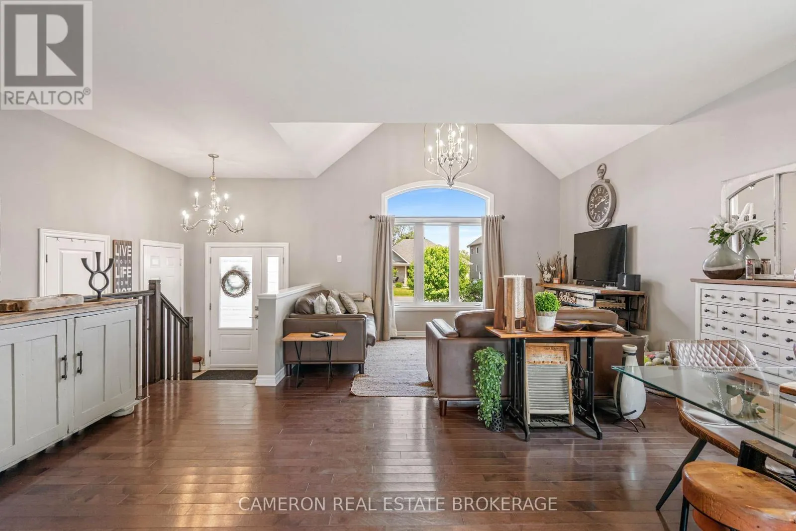 38 JIM BROWNELL BOULEVARD