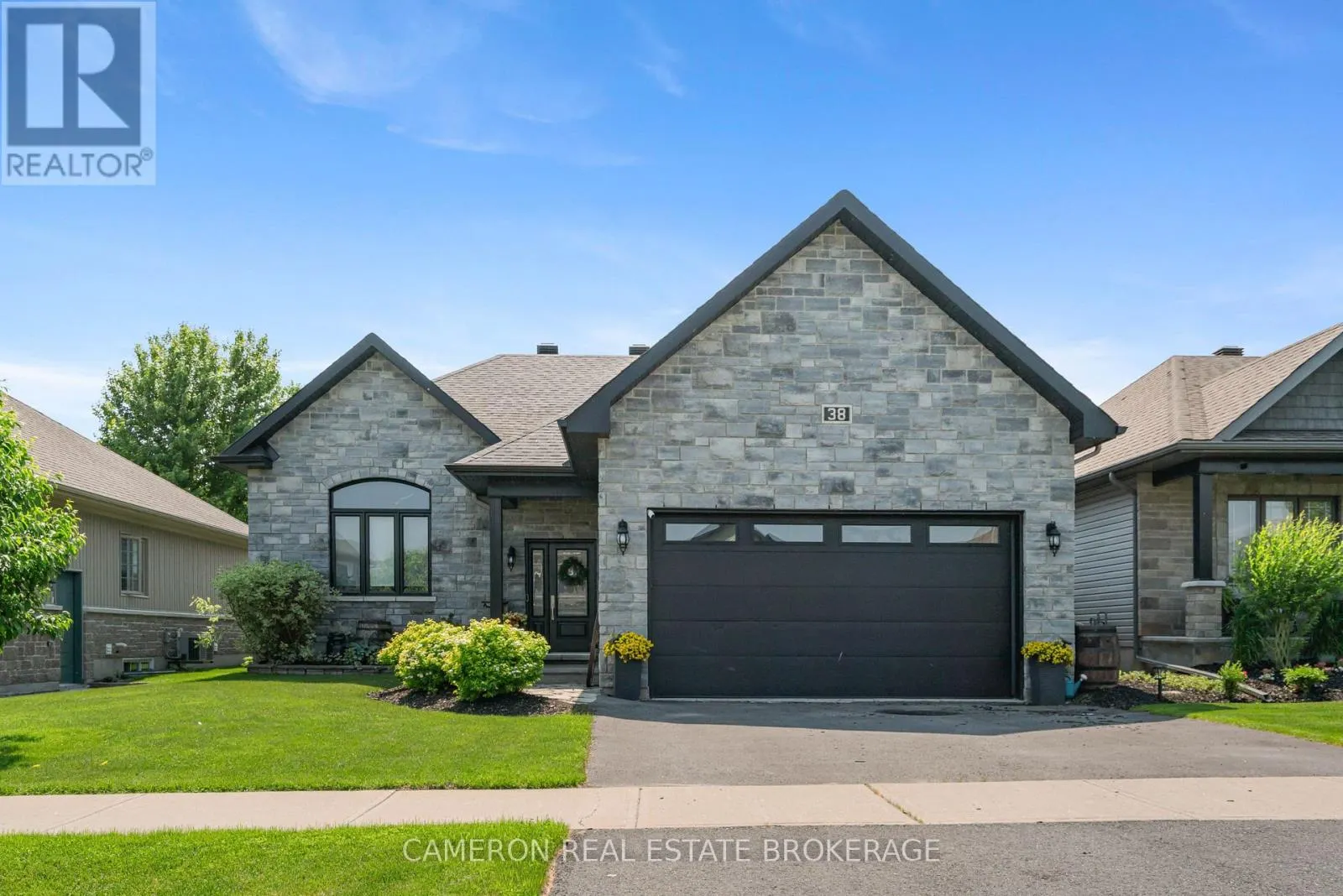38 JIM BROWNELL BOULEVARD