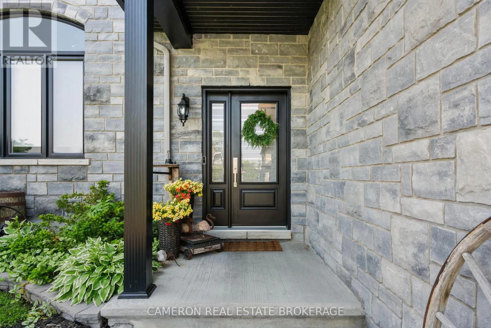 38 JIM BROWNELL BOULEVARD