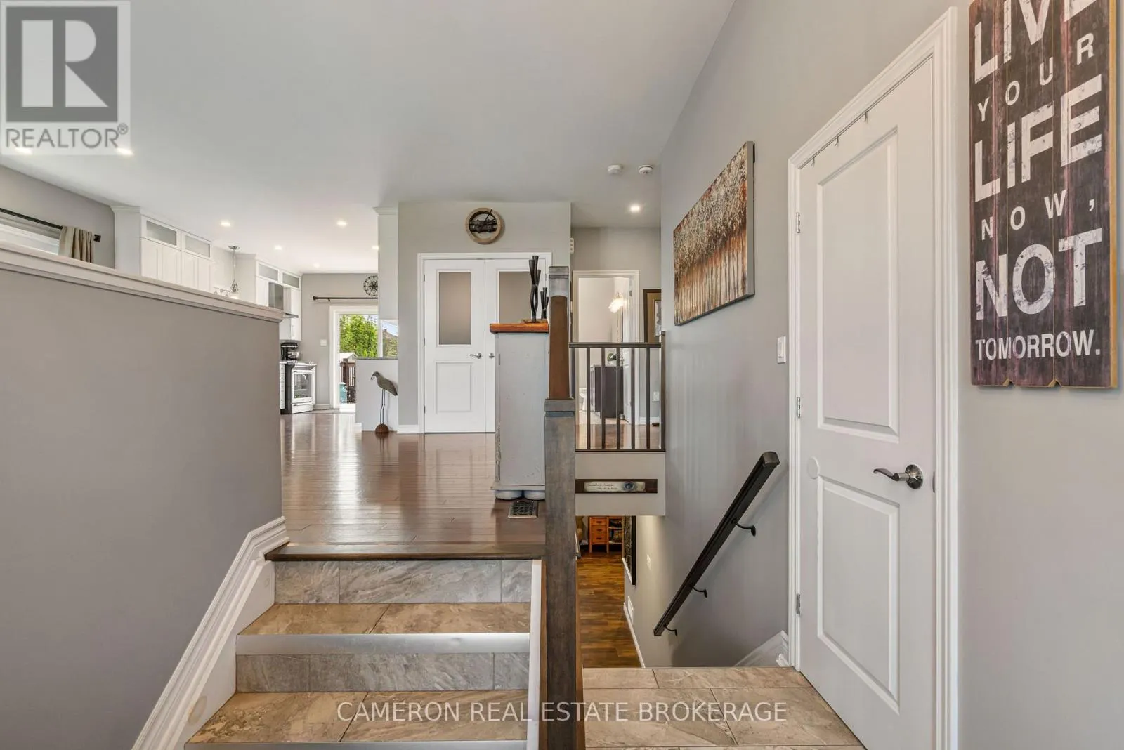 38 JIM BROWNELL BOULEVARD
