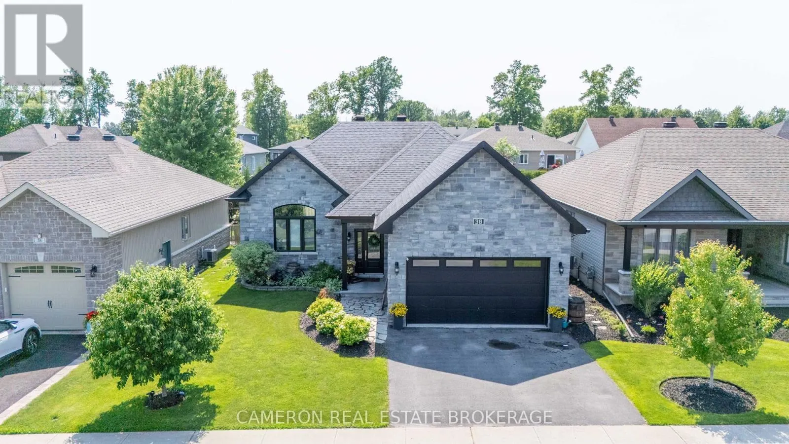 38 JIM BROWNELL BOULEVARD