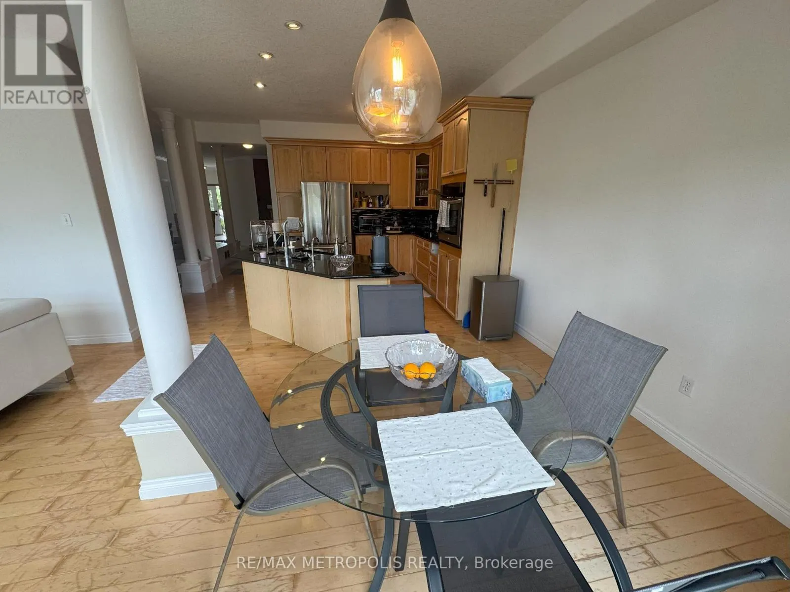 ROOM 3 - 770 BRANDENBURG BOULEVARD