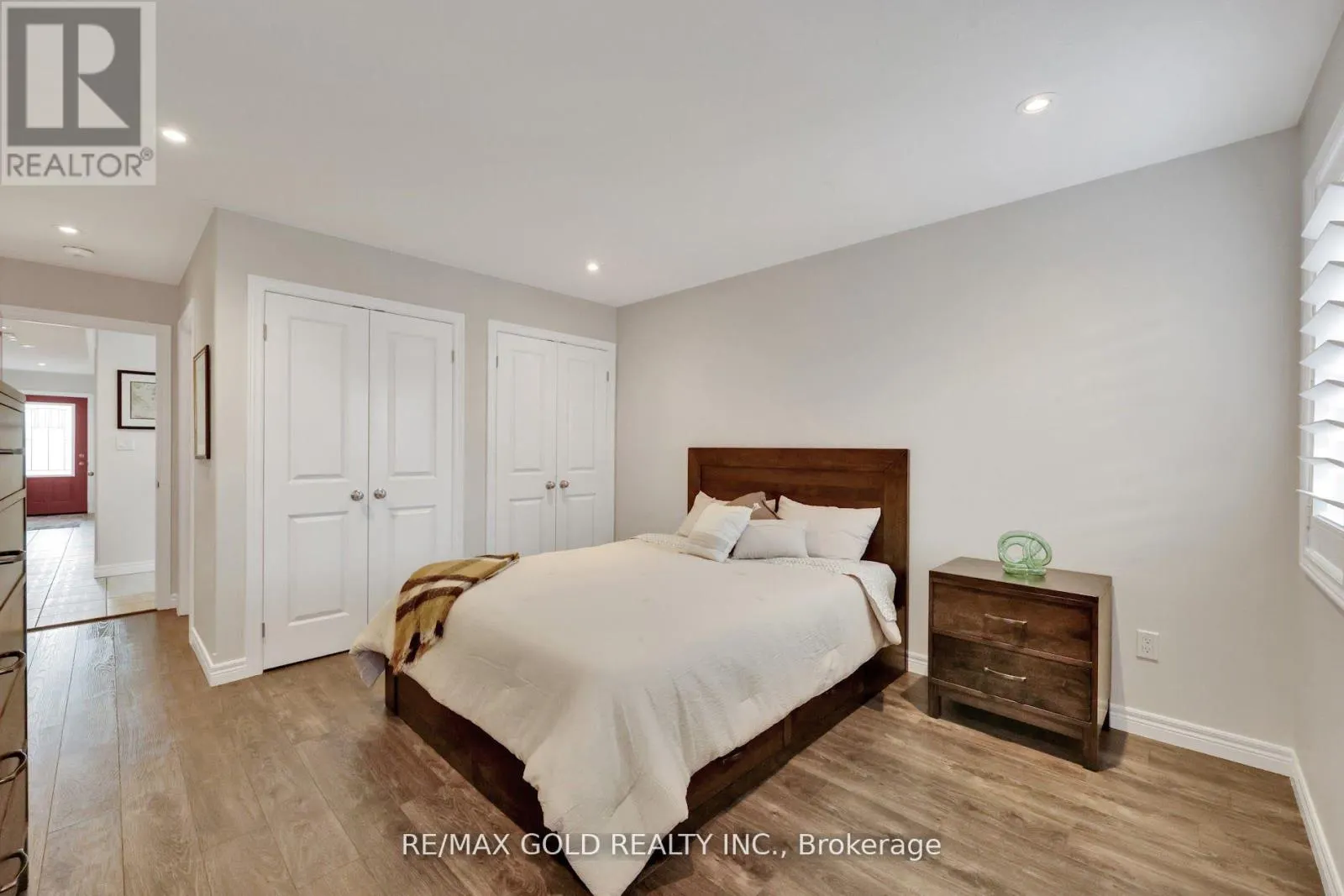 1460 DUNKIRK AVENUE