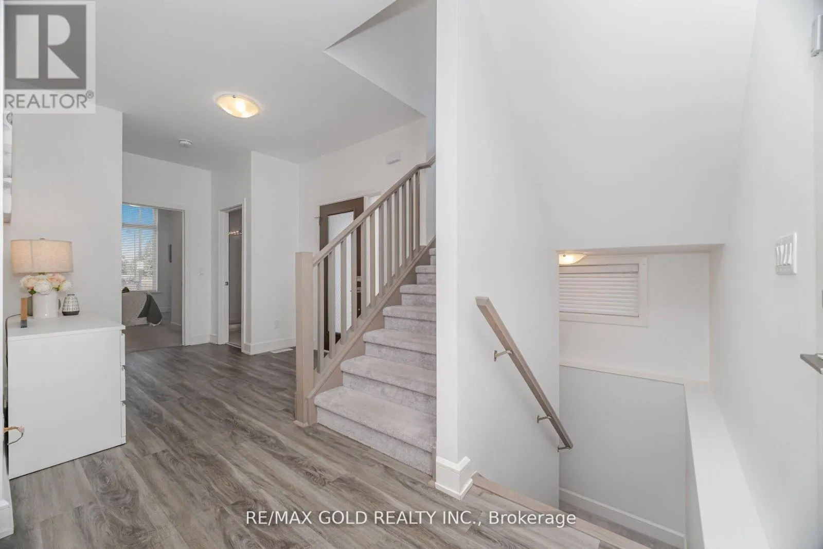 1 - 110 FERGUS AVENUE