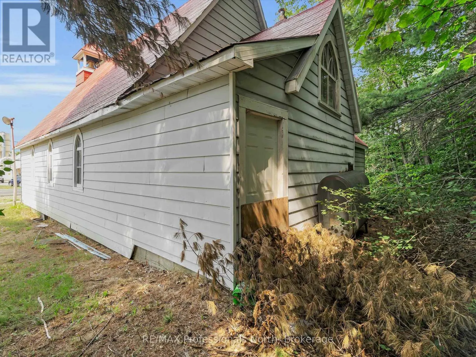 2111 MANITOBA STREET