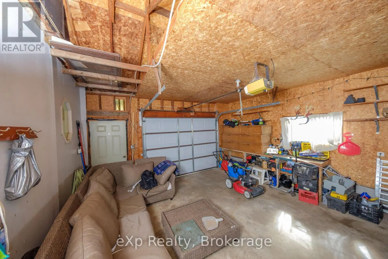 440 THEDE DRIVE
