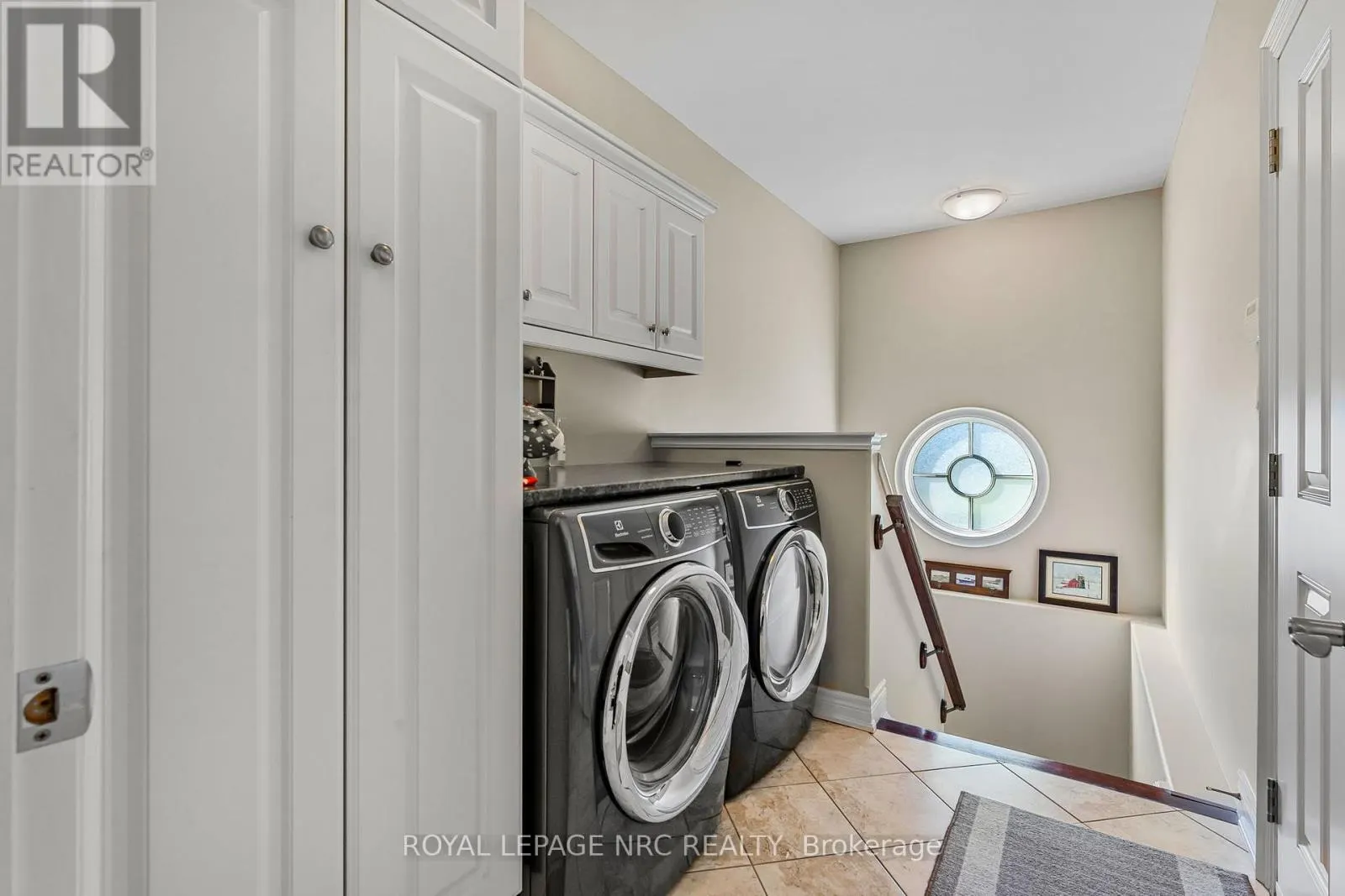 158 SUNRISE COURT