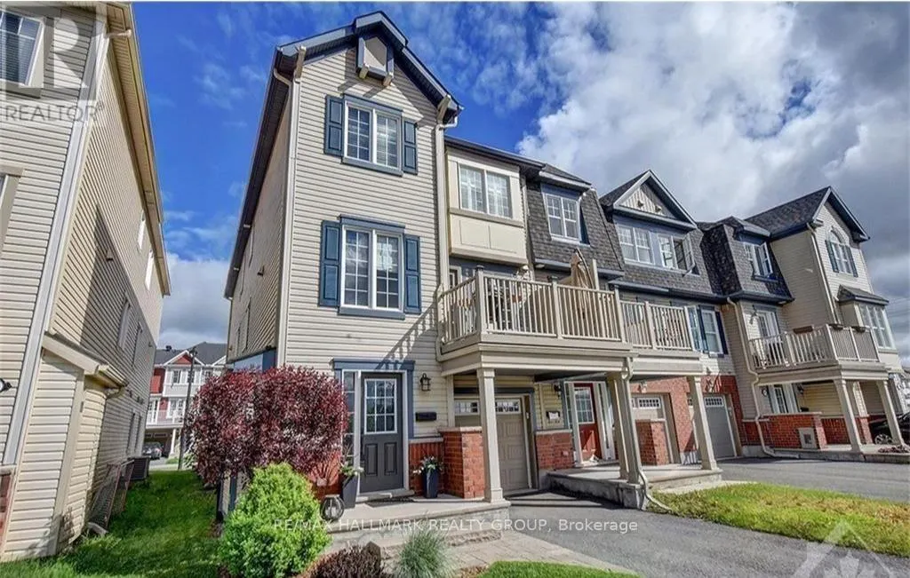 445 MEADOWHAWK CRESCENT