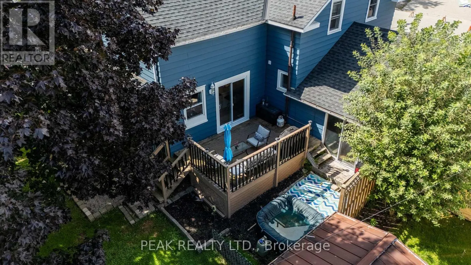 37 DECEW STREET W