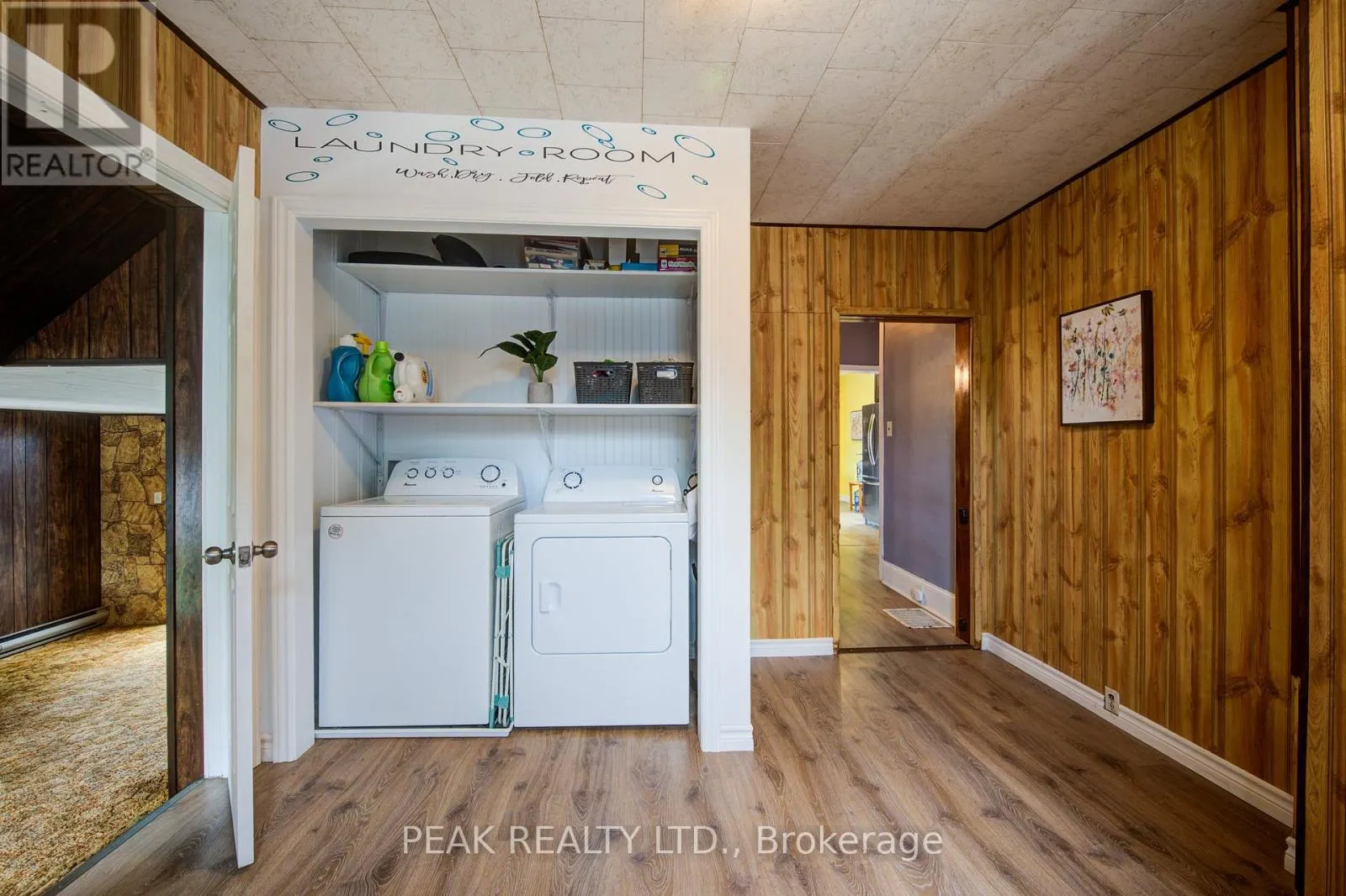 37 DECEW STREET W