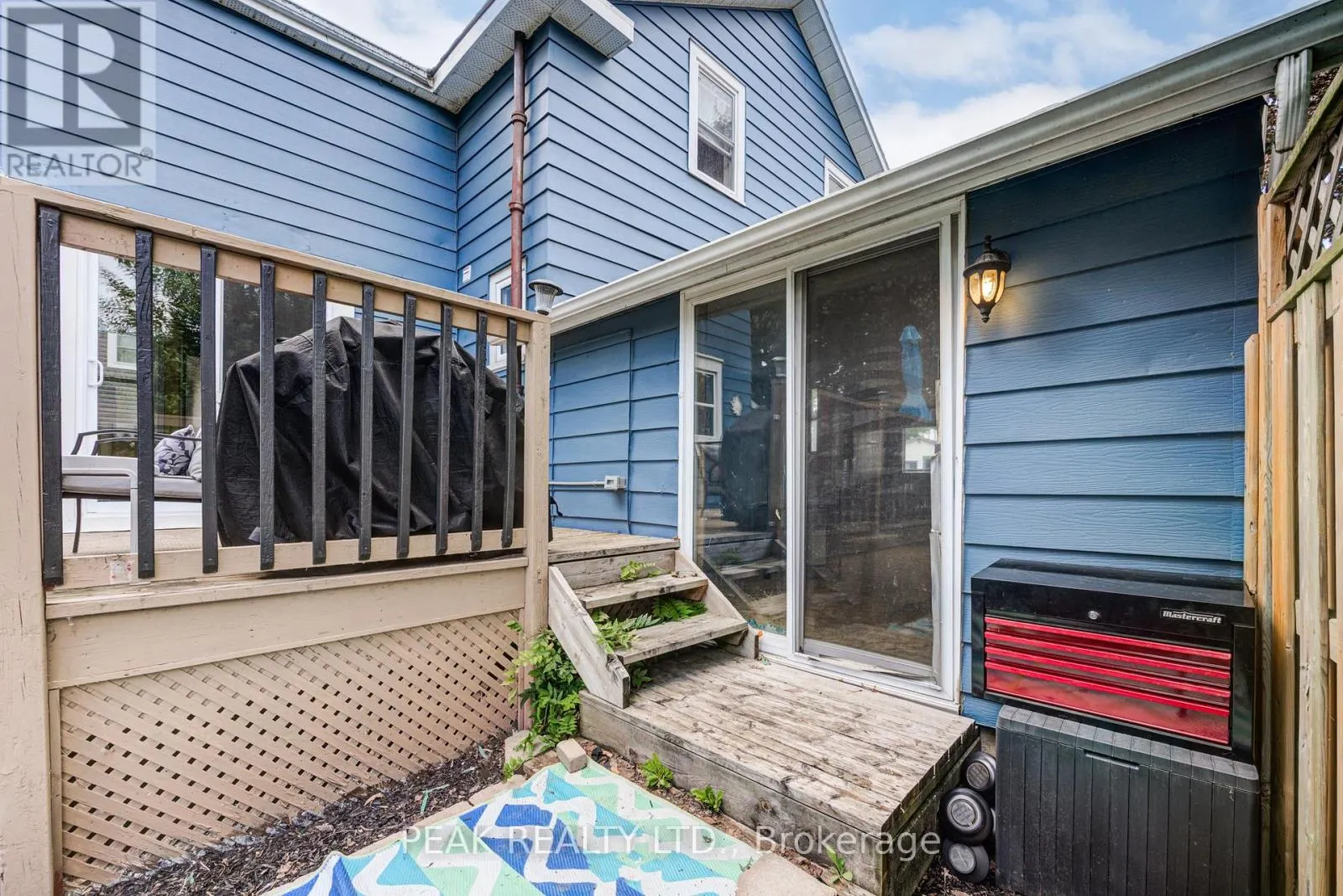 37 DECEW STREET W