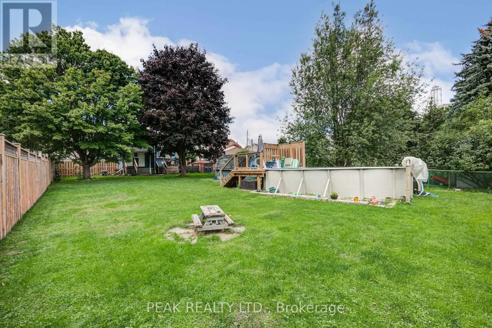 37 DECEW STREET W