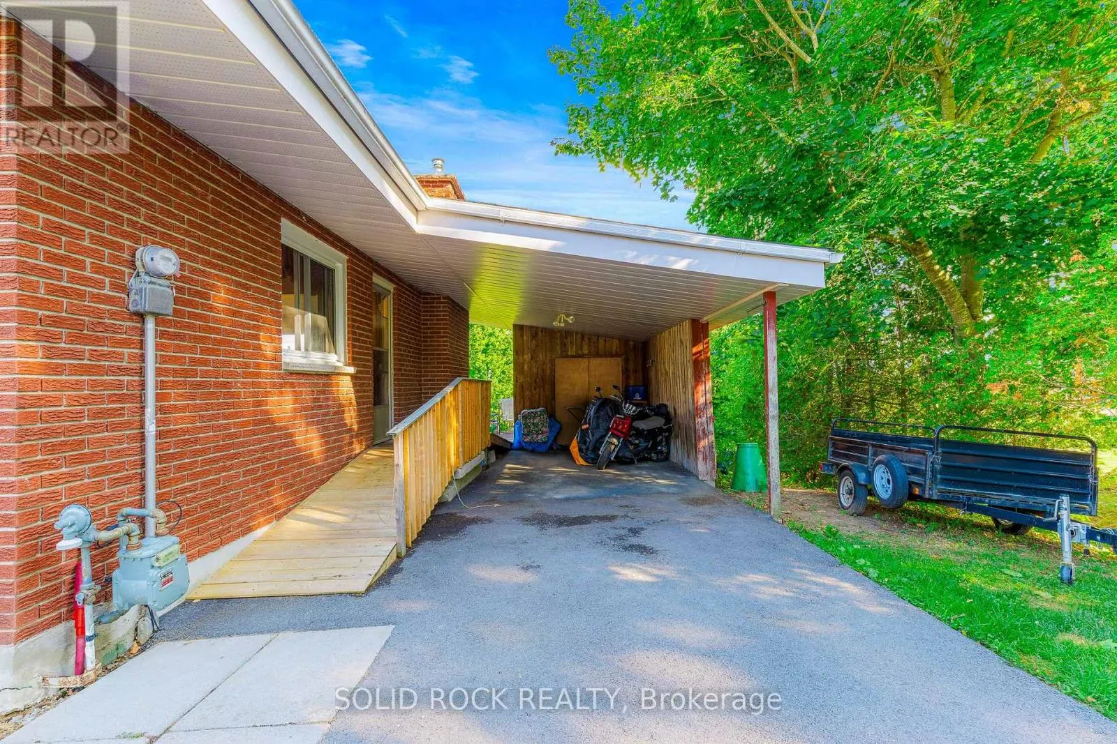 41 SARAH STREET