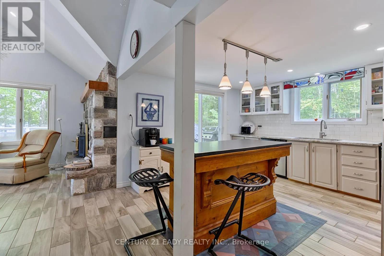 671 GRAPHITE BAY ROAD