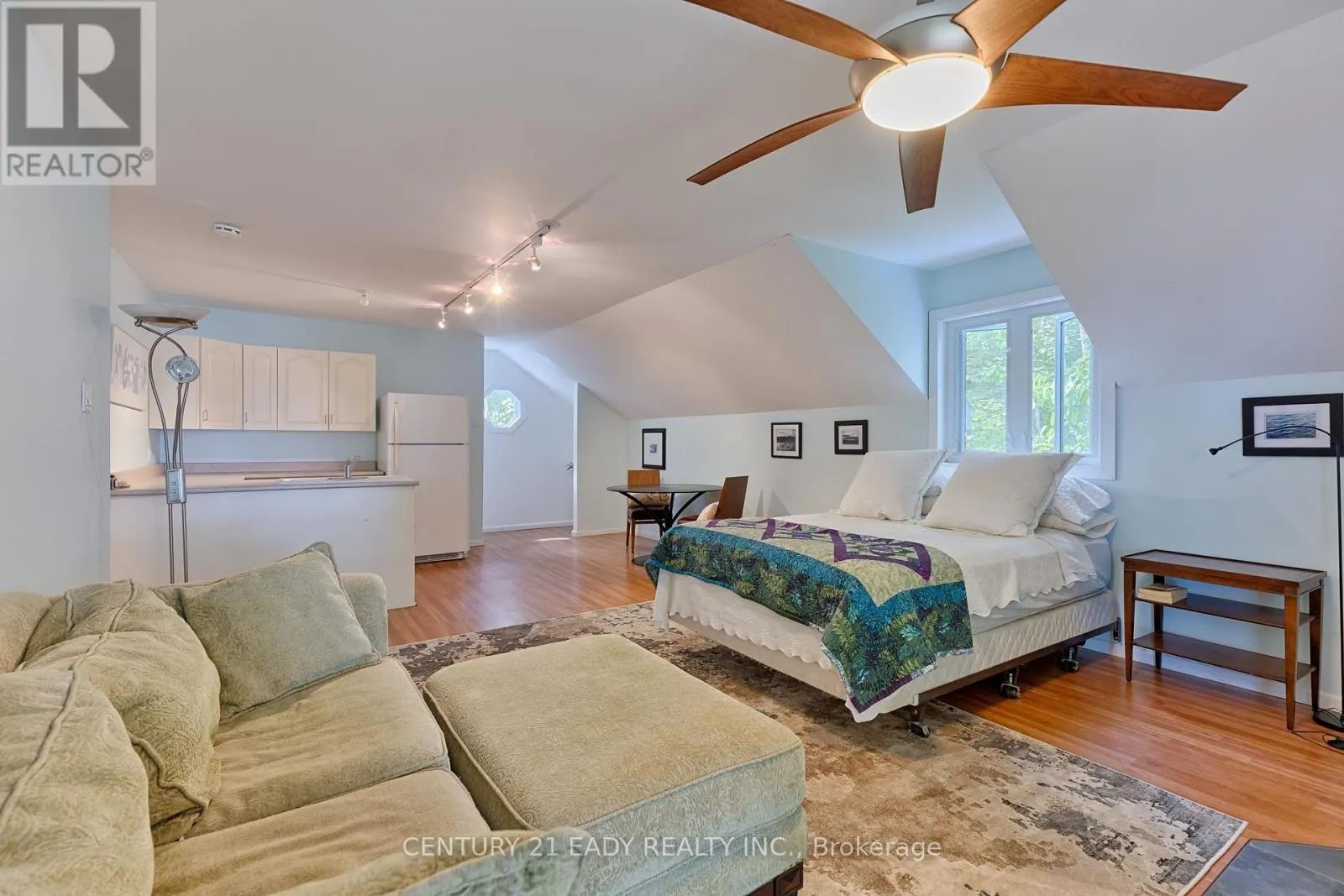 671 GRAPHITE BAY ROAD