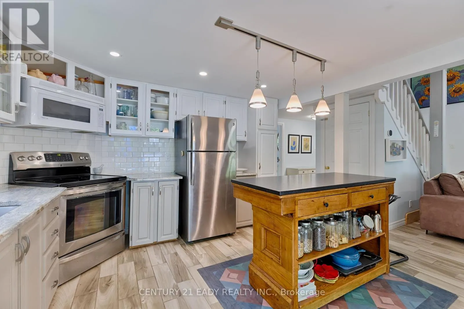 671 GRAPHITE BAY ROAD