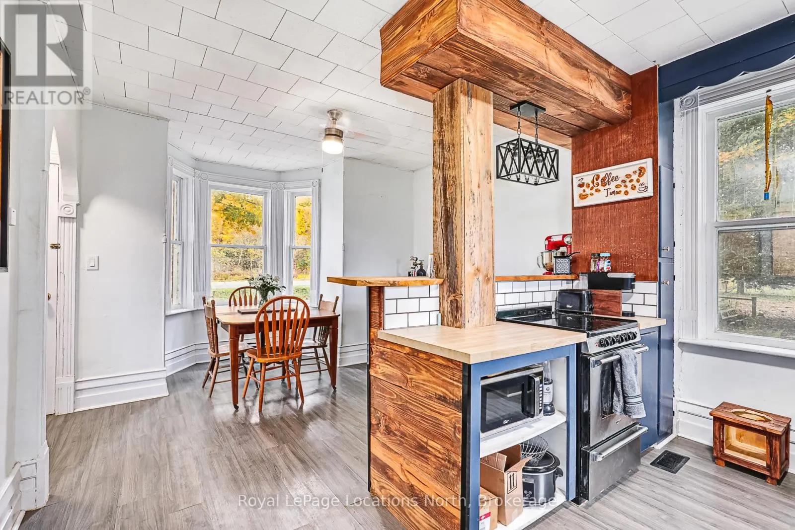 137662 GREY ROAD 12