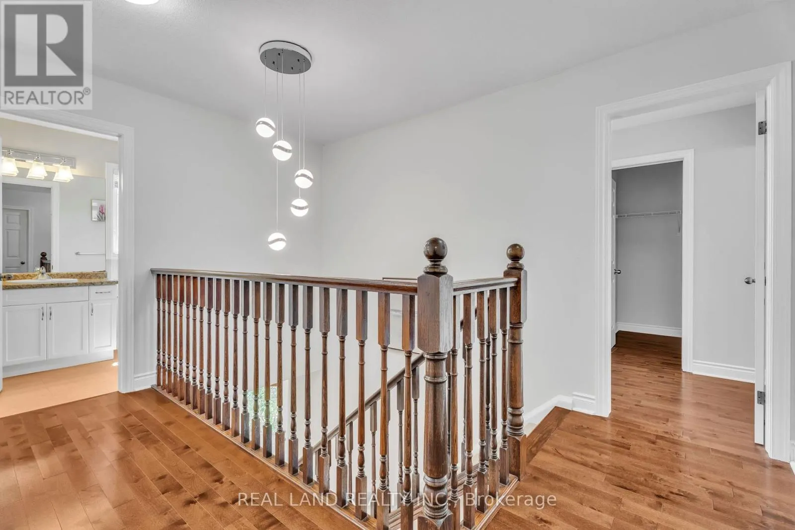 14 - 364 SKYLINE AVENUE