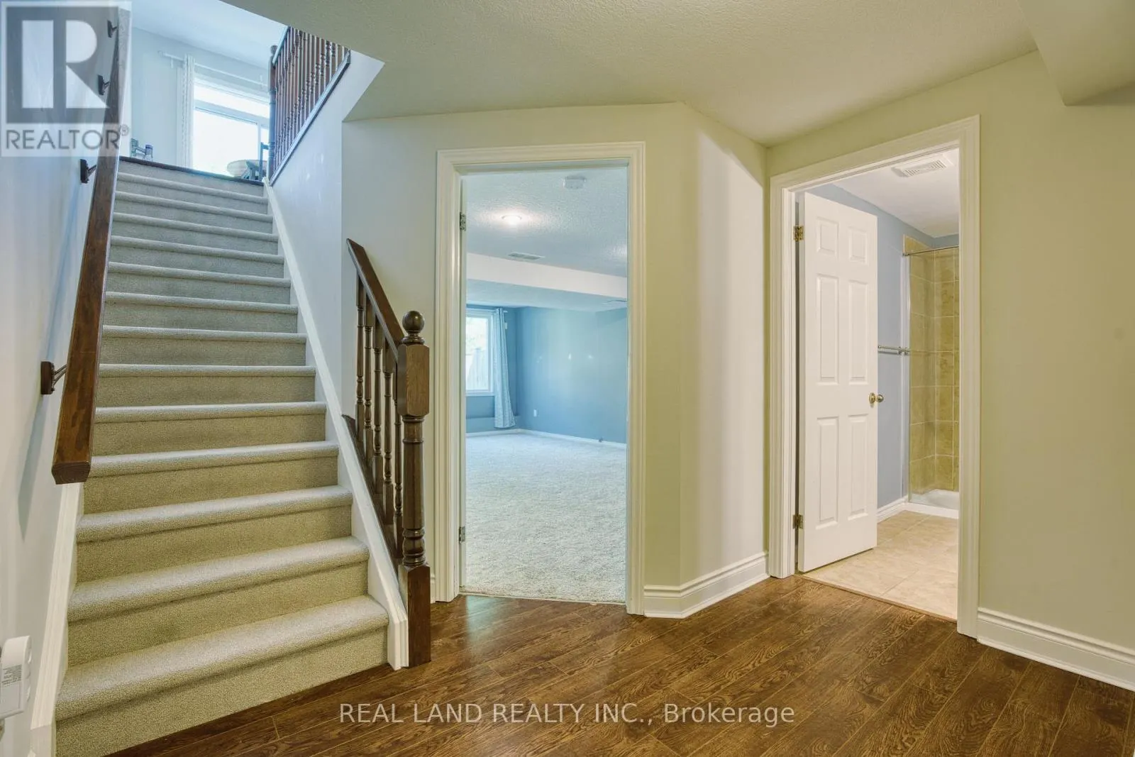 14 - 364 SKYLINE AVENUE