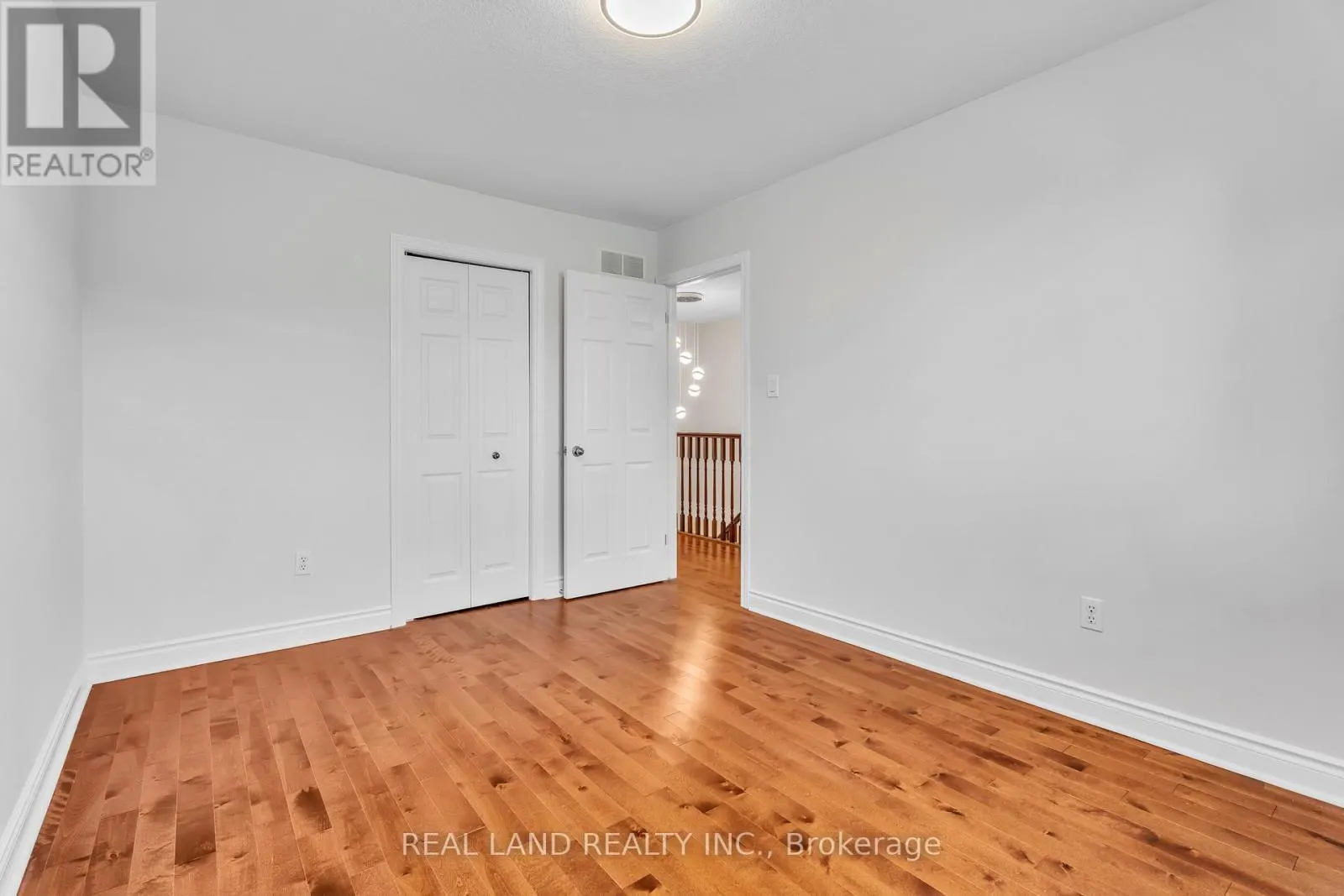 14 - 364 SKYLINE AVENUE