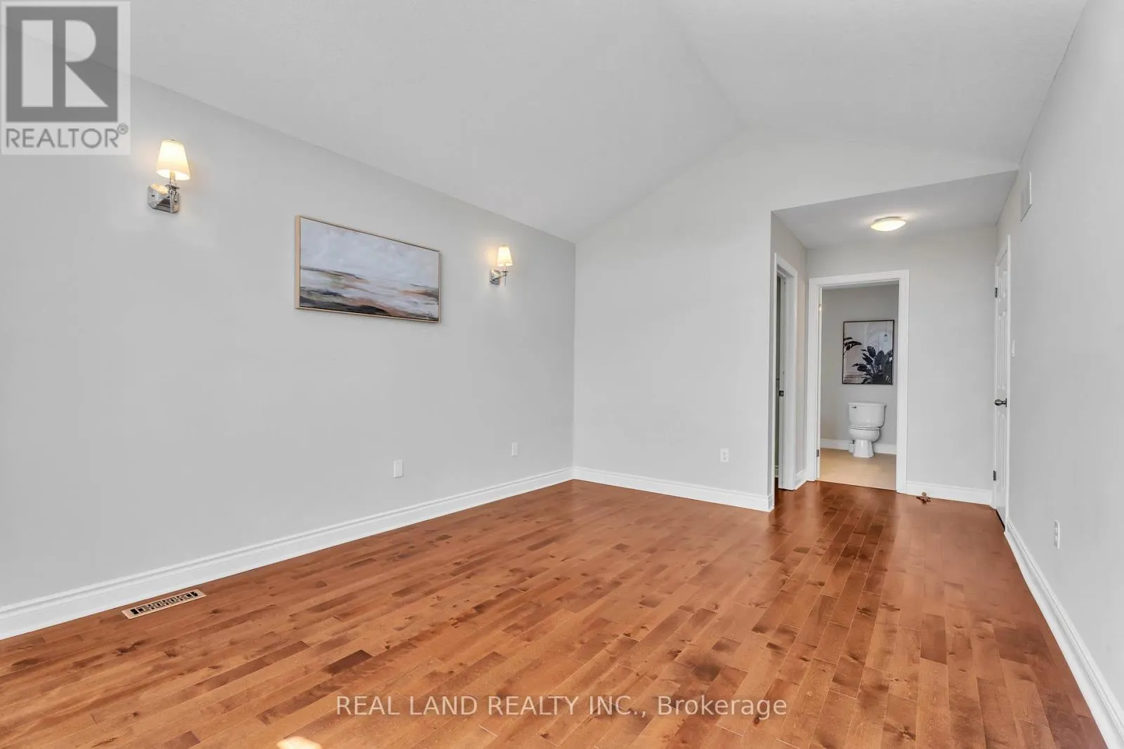 14 - 364 SKYLINE AVENUE