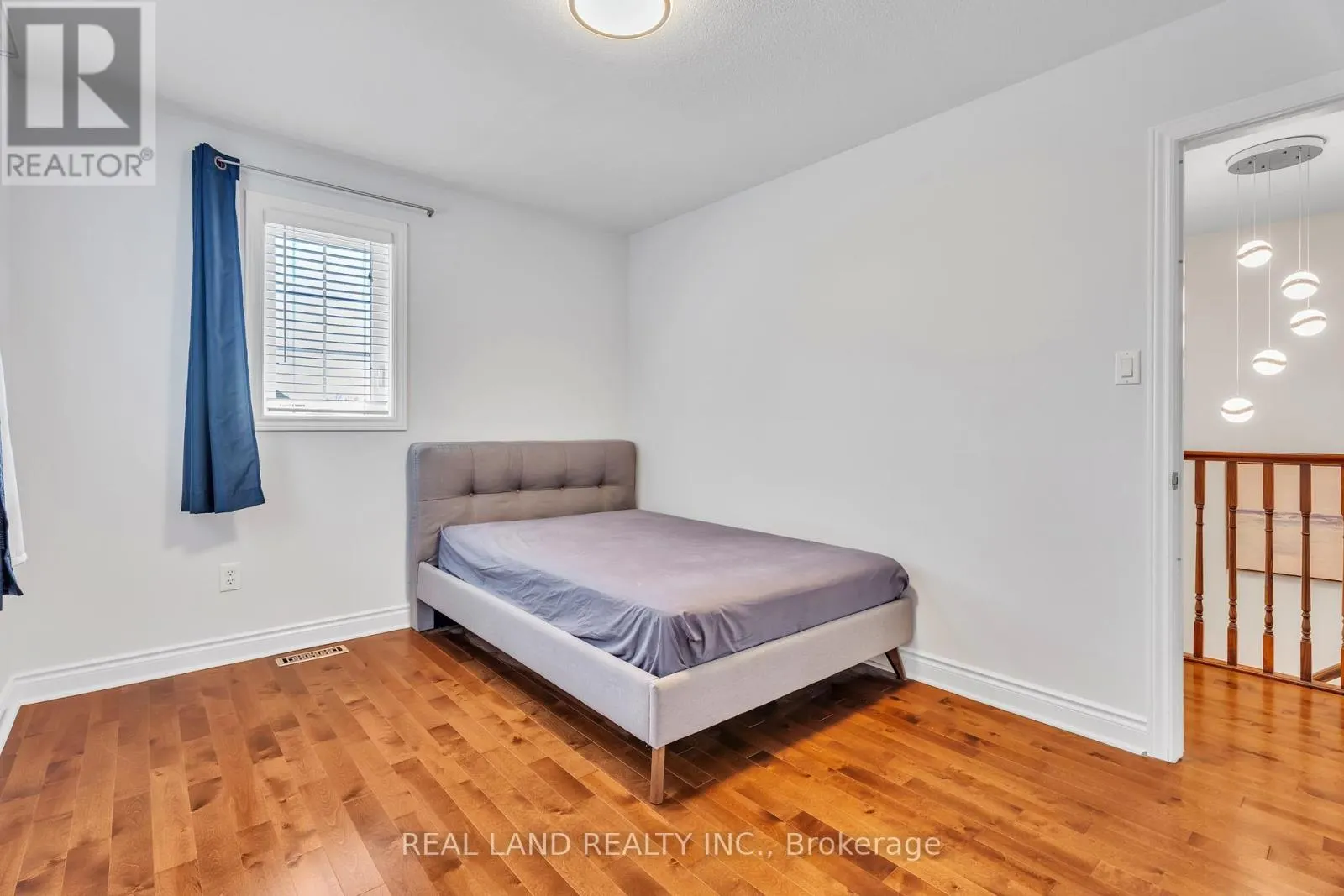 14 - 364 SKYLINE AVENUE