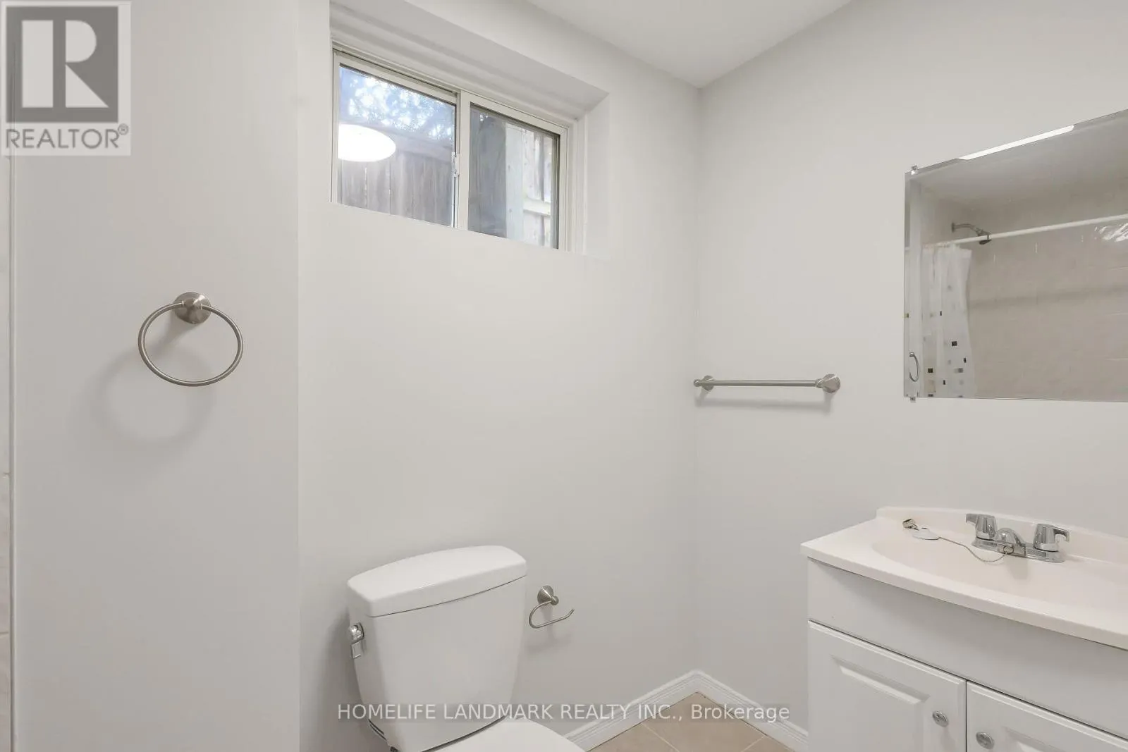 205 HOLBEACH CRESCENT
