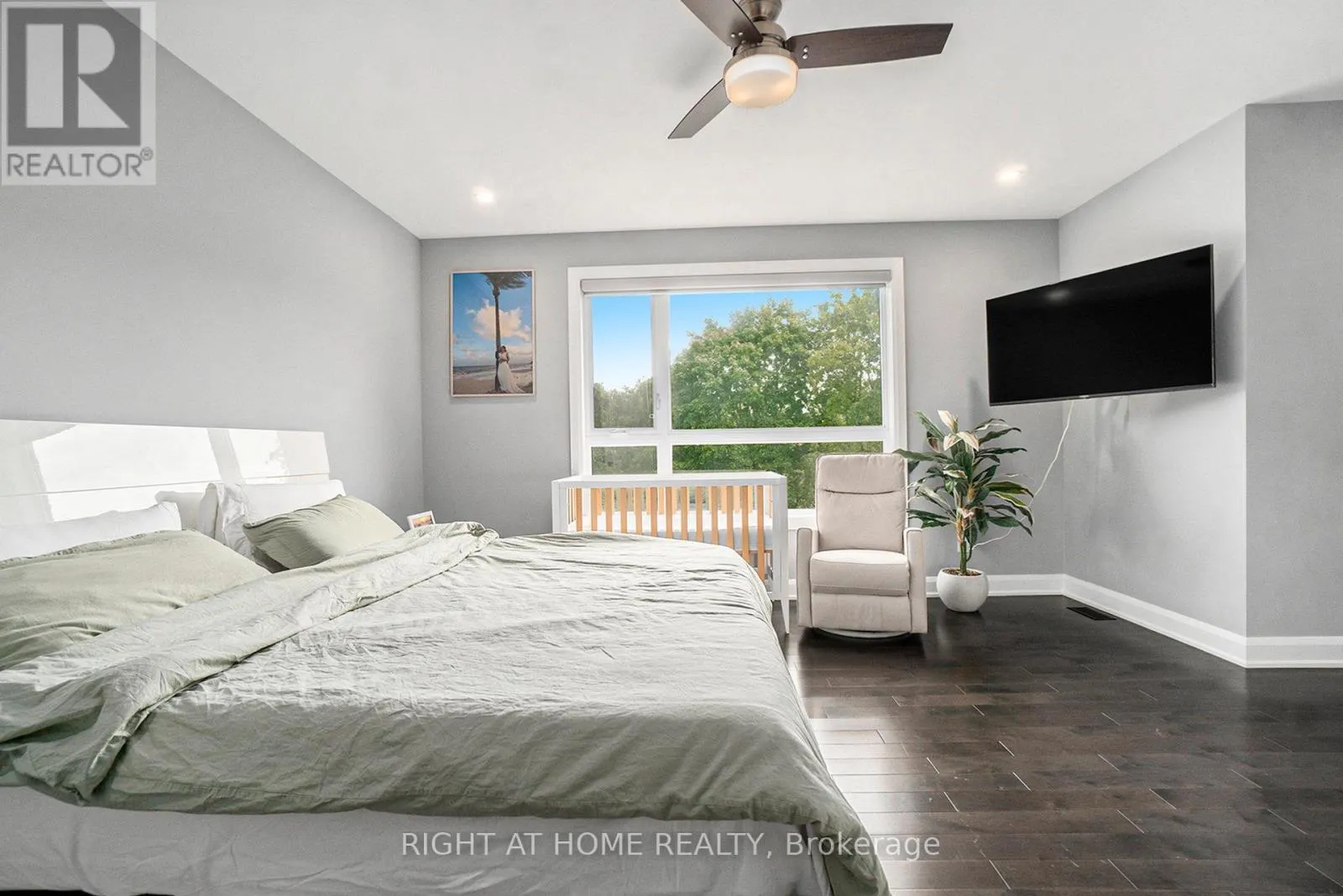 17 RIDEAU HEIGHTS DRIVE