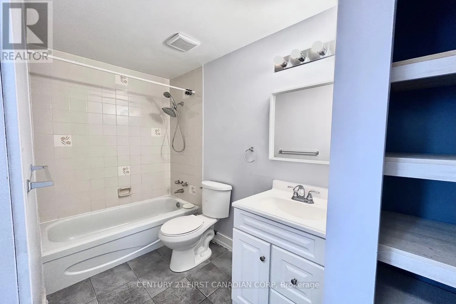119 - 1096 JALNA BOULEVARD, #119