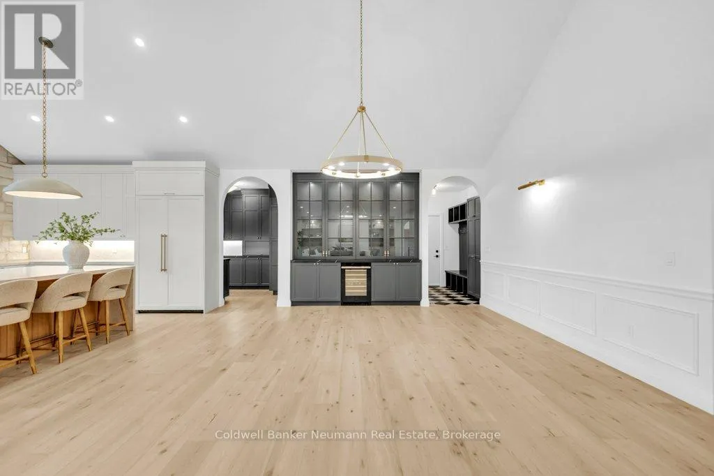 433 SOUTH RIVER ROAD