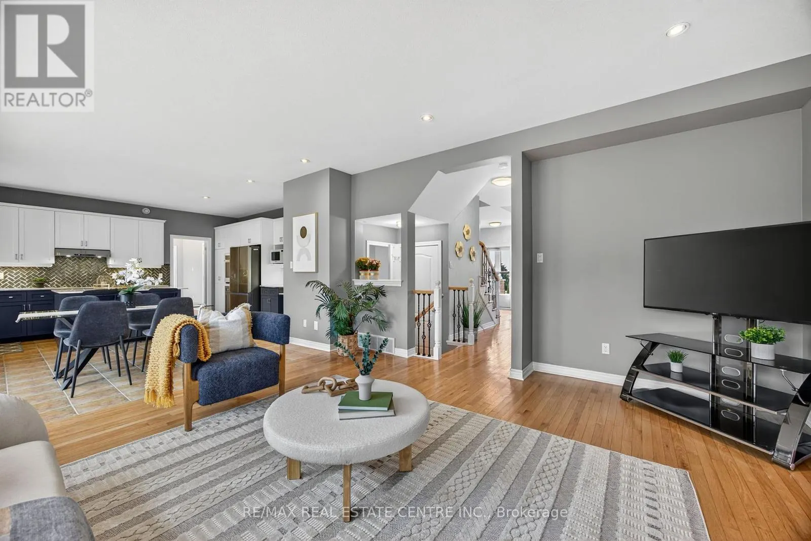 37 WOODLAND DRIVE