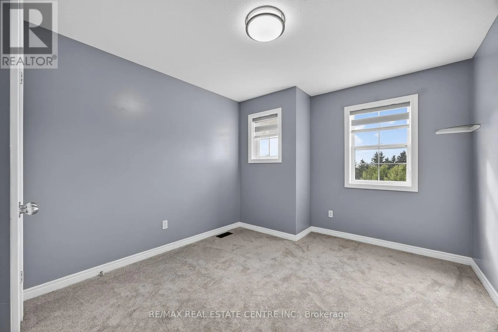 37 WOODLAND DRIVE