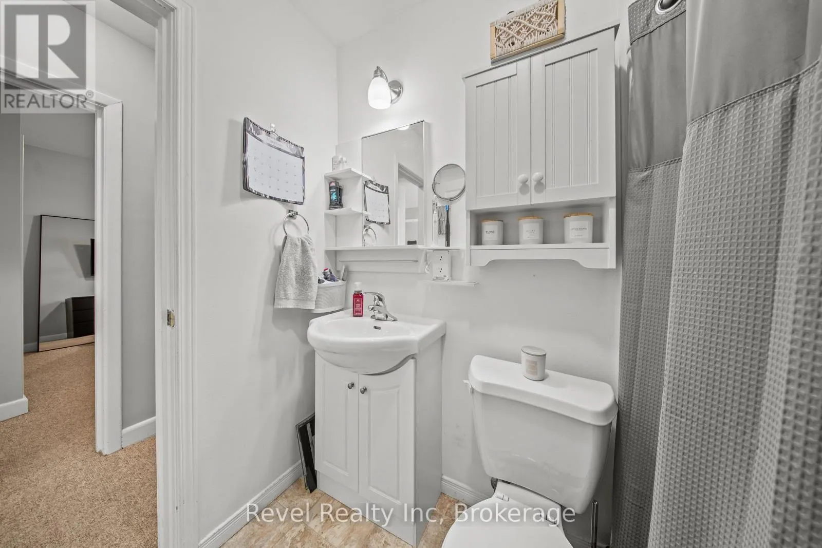 11 - 118 ISABELLA STREET, #11
