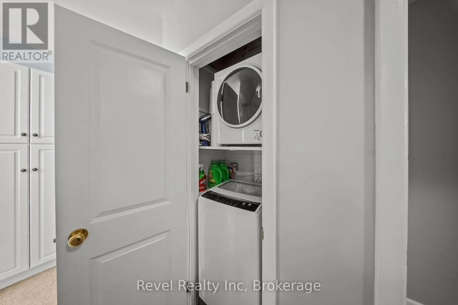 11 - 118 ISABELLA STREET, #11