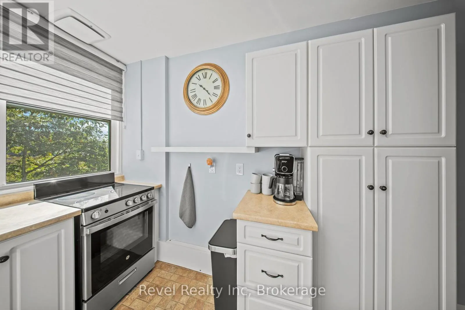 11 - 118 ISABELLA STREET, #11