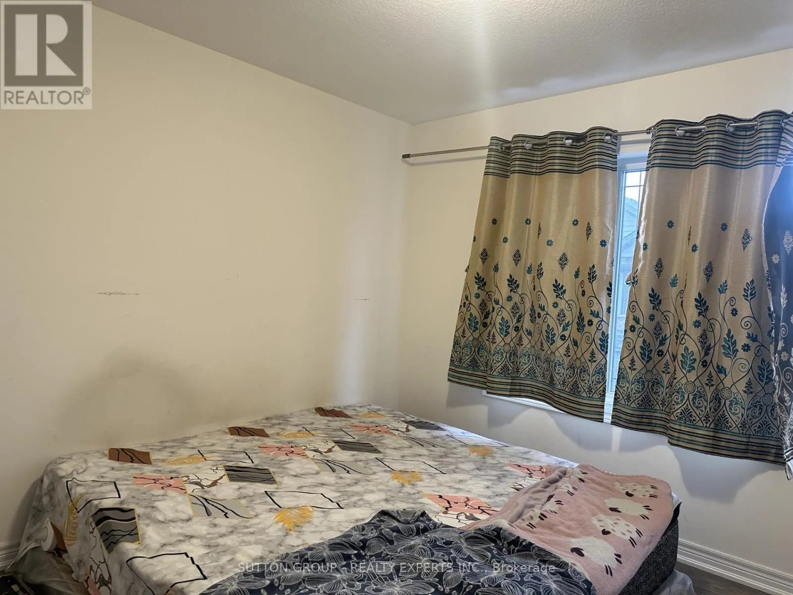 140 - 77 DIANA AV AVENUE