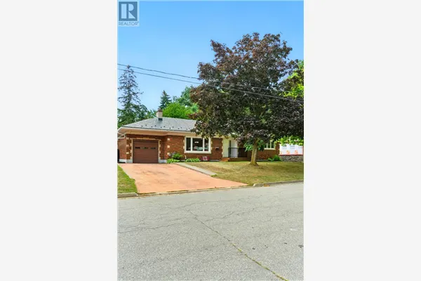 10 SHEFFIELD AVENUE