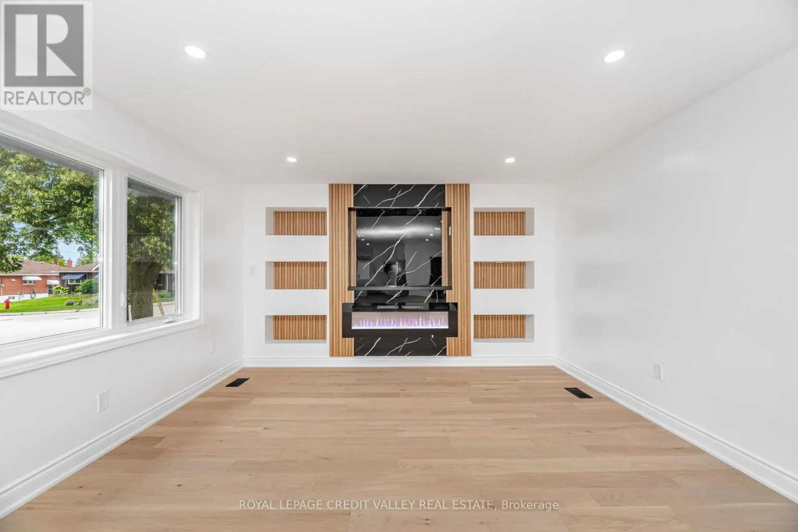 UPPER - 812 TENTH AVENUE