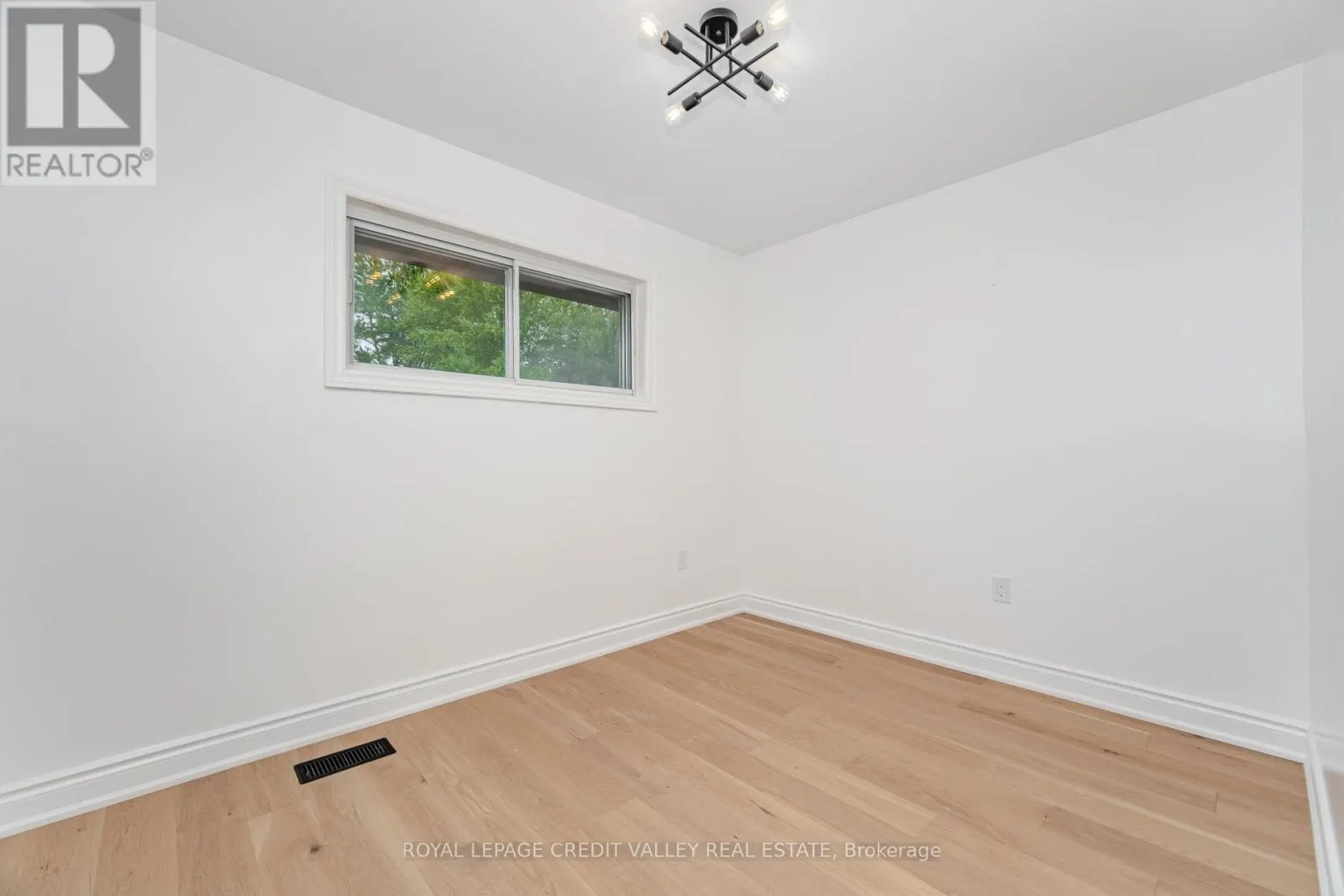 UPPER - 812 TENTH AVENUE