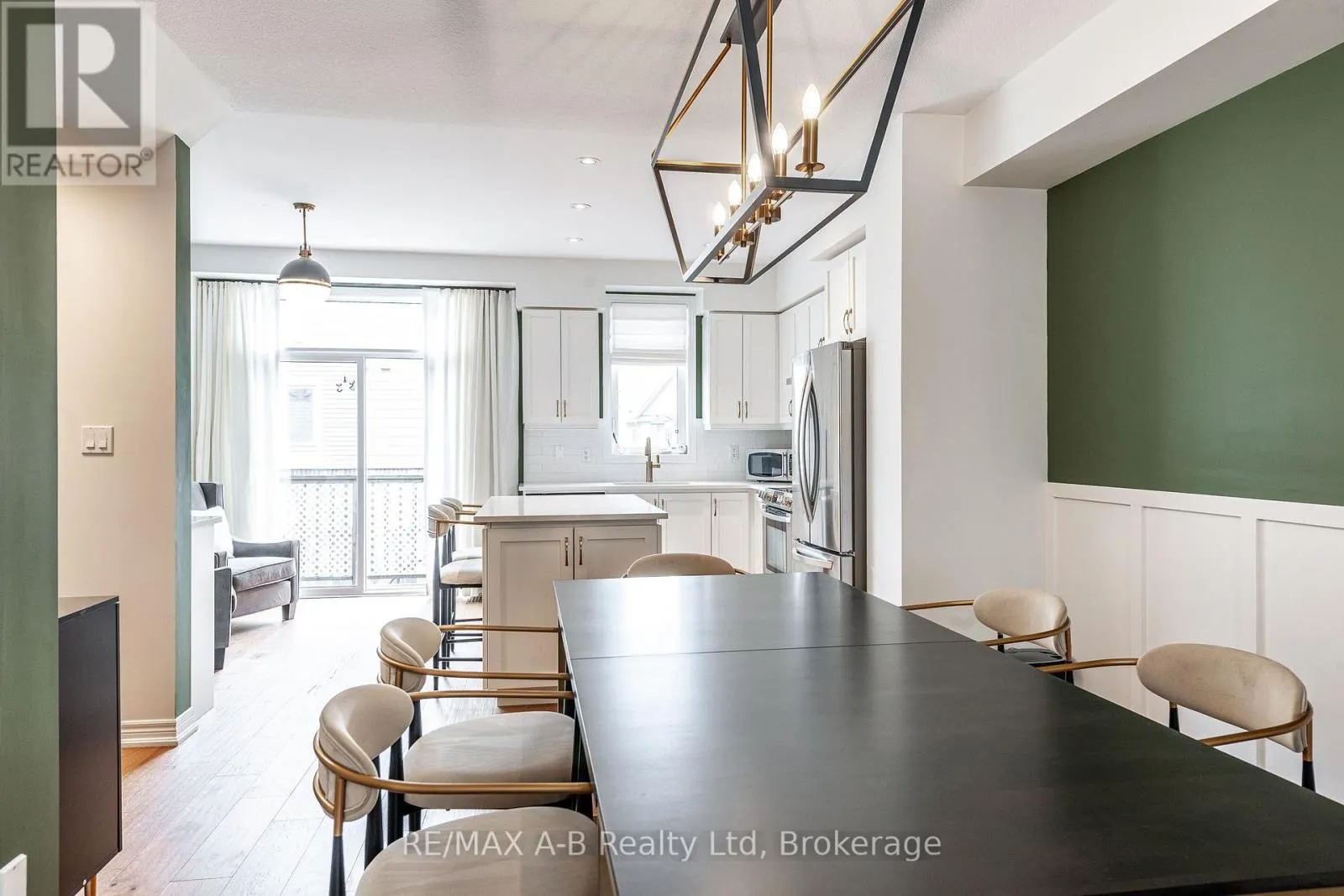 51 - 342 MILL STREET, #51